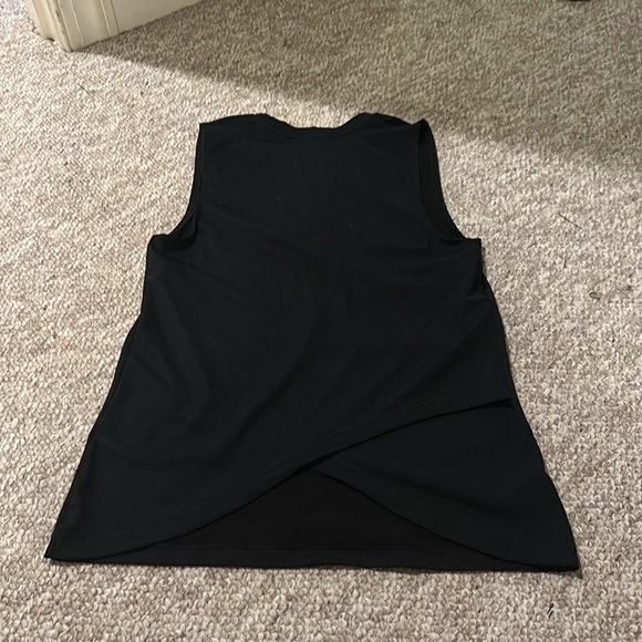 Nike Tank Top - Picture 2 of 3